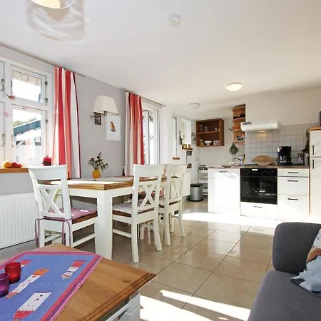 Altes Kapitaenshaus פרראו