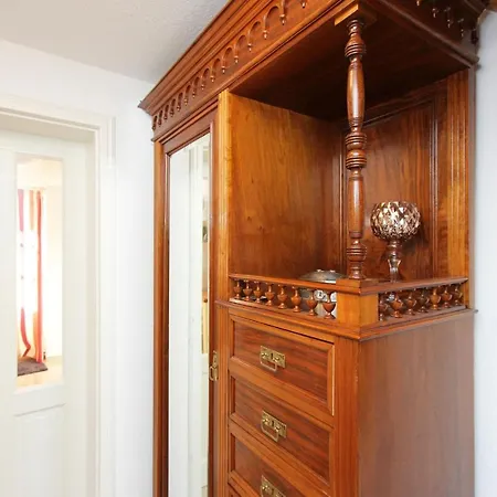 Altes Kapitaenshaus Tatil Evi Prerow