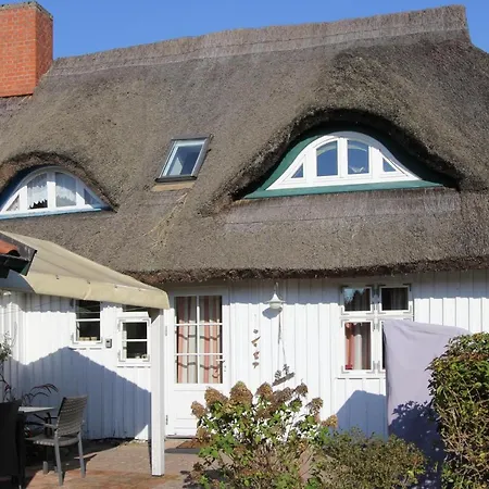 בית נופש Altes Kapitaenshaus *